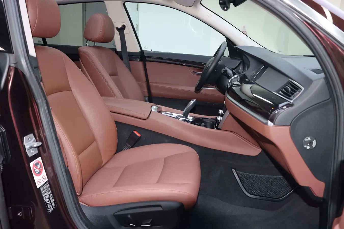 2014 BMW 5 Series GT 2.0T 245HP L4 8AT,autocango,china used car exporter,china ev exporter,chinese used car exporter,chinese used ev exporter