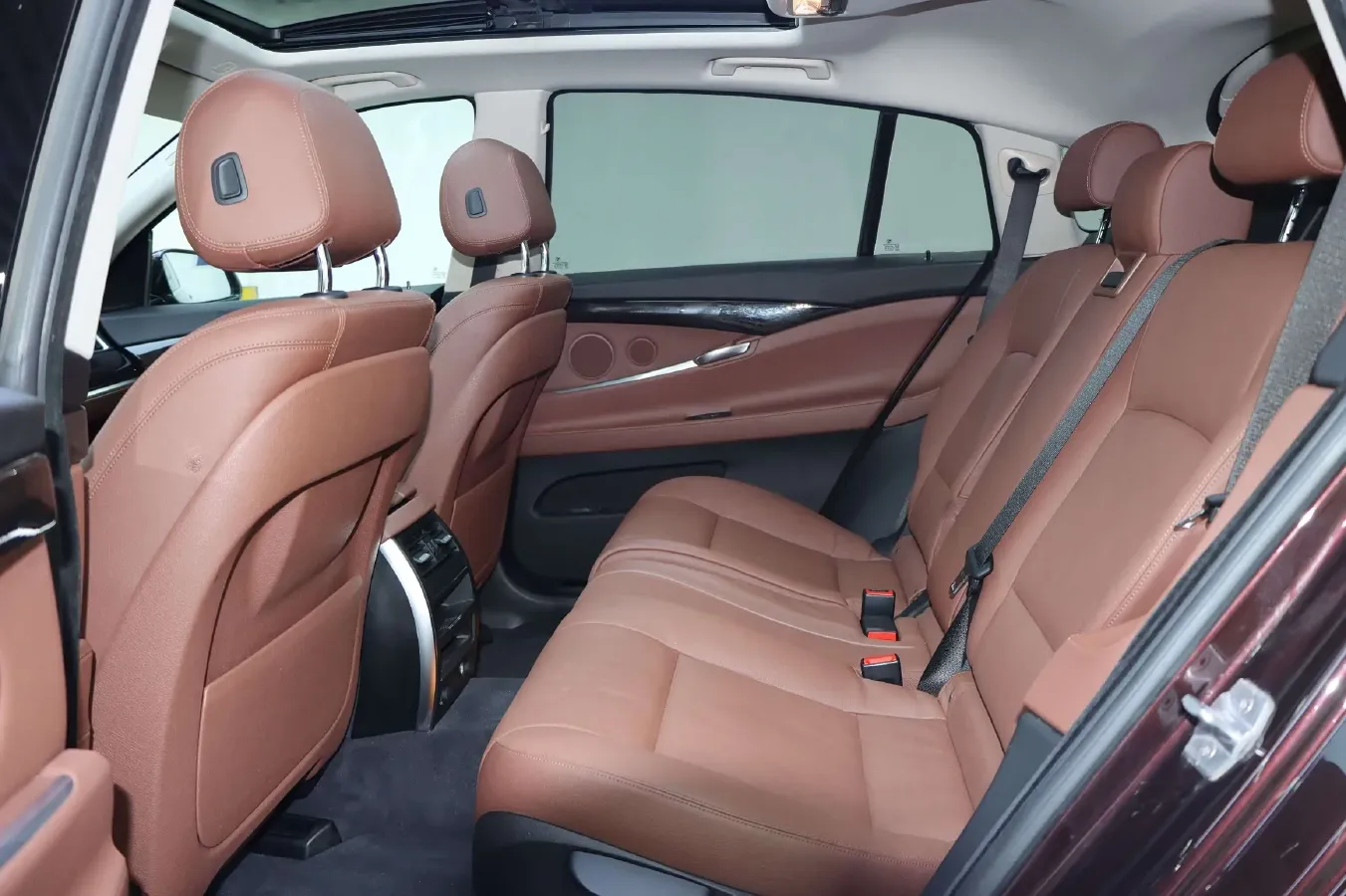 2014 BMW 5 Series GT 2.0T 245HP L4 8AT,autocango,china used car exporter,china ev exporter,chinese used car exporter,chinese used ev exporter