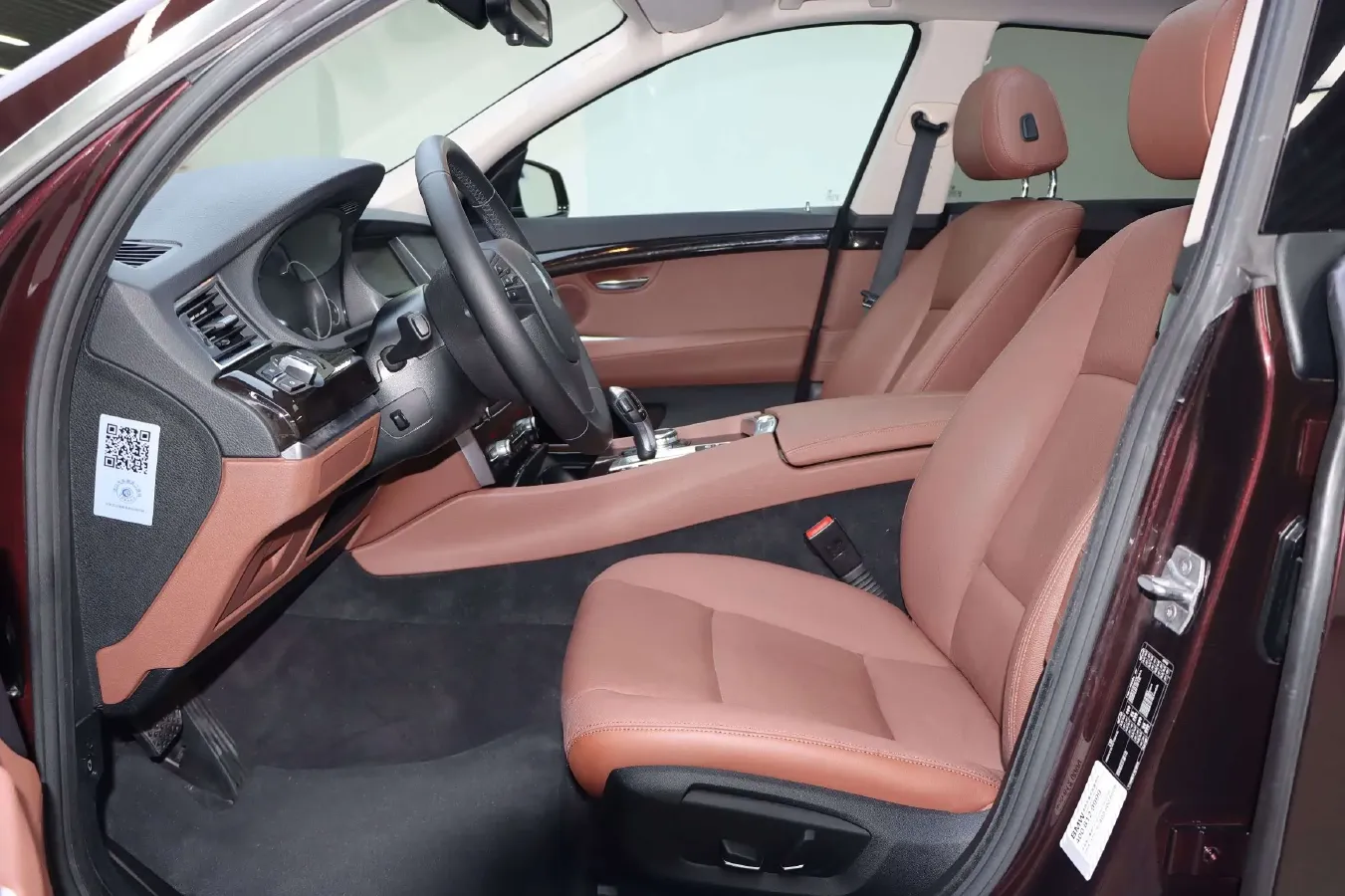 2014 BMW 5 Series GT 2.0T 245HP L4 8AT,autocango,china used car exporter,china ev exporter,chinese used car exporter,chinese used ev exporter