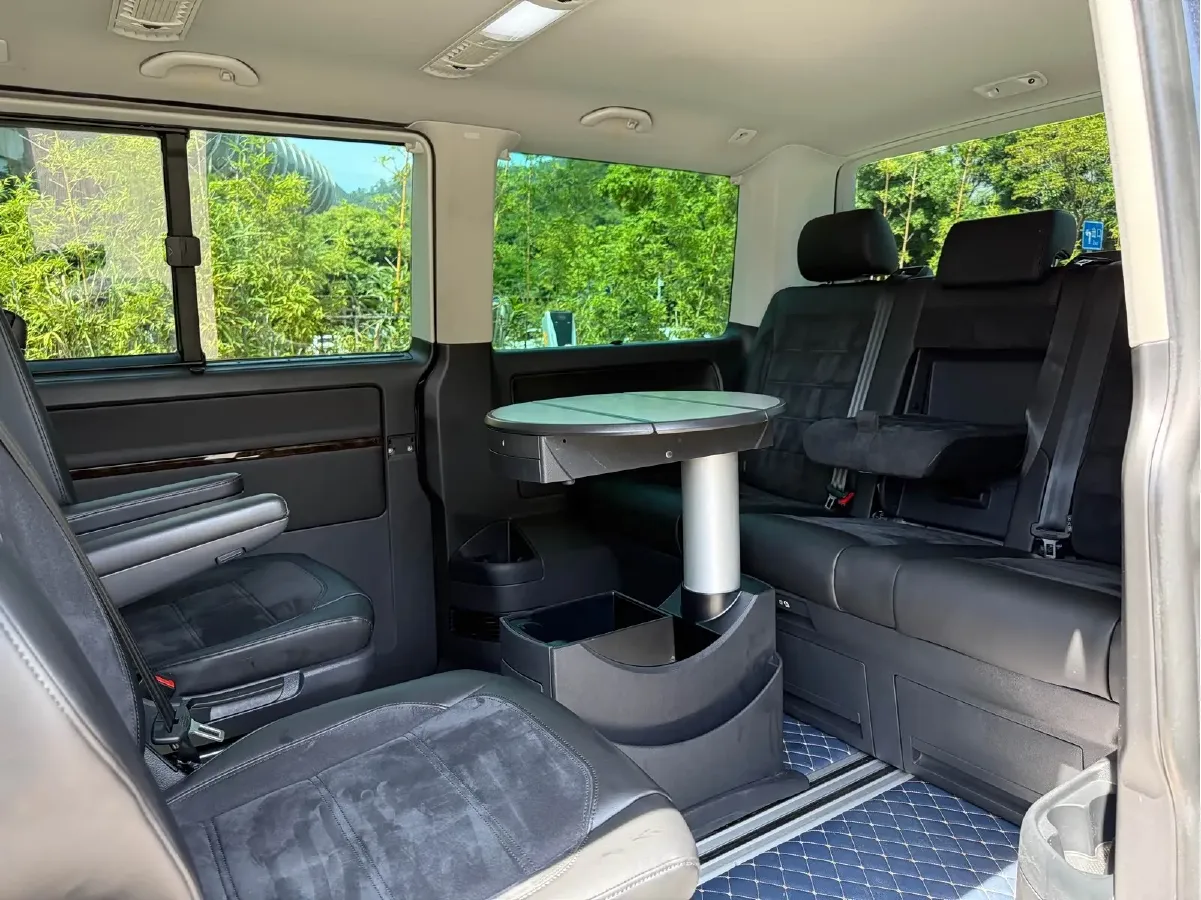 2018 Volkswagen Multivan 2.0T 204HP L4 7DCT,autocango,china used car exporter,china ev exporter,chinese used car exporter,chinese used ev exporter