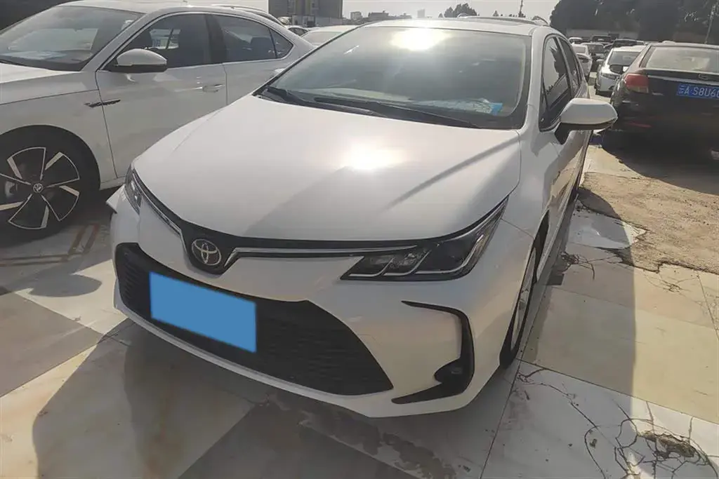 2019 Toyota Corolla 1.8L 98HP L4 E-CVT Hybrid