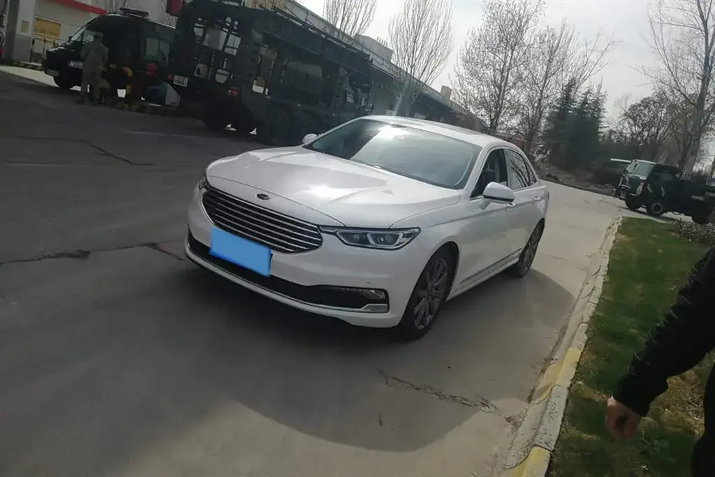 2019 Ford Taurus 2.0T 245HP L4 8AT