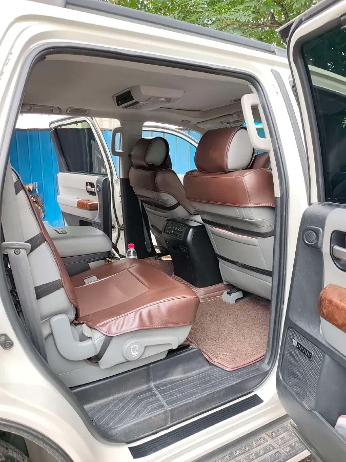 2010 Toyota Sequoia 5.7L 386HP V8 6AT,autocango,china used car exporter,china ev exporter,chinese used car exporter,chinese used ev exporter