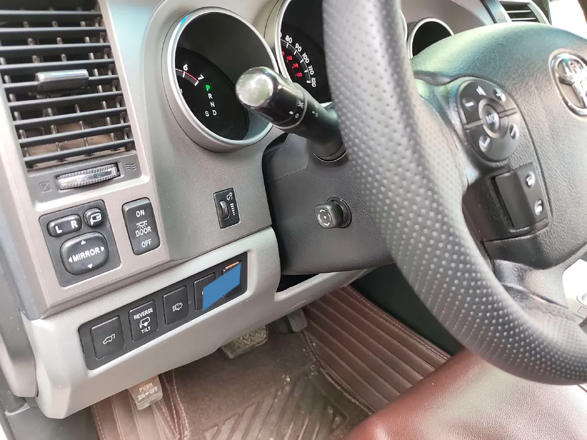 2010 Toyota Sequoia 5.7L 386HP V8 6AT,autocango,china used car exporter,china ev exporter,chinese used car exporter,chinese used ev exporter