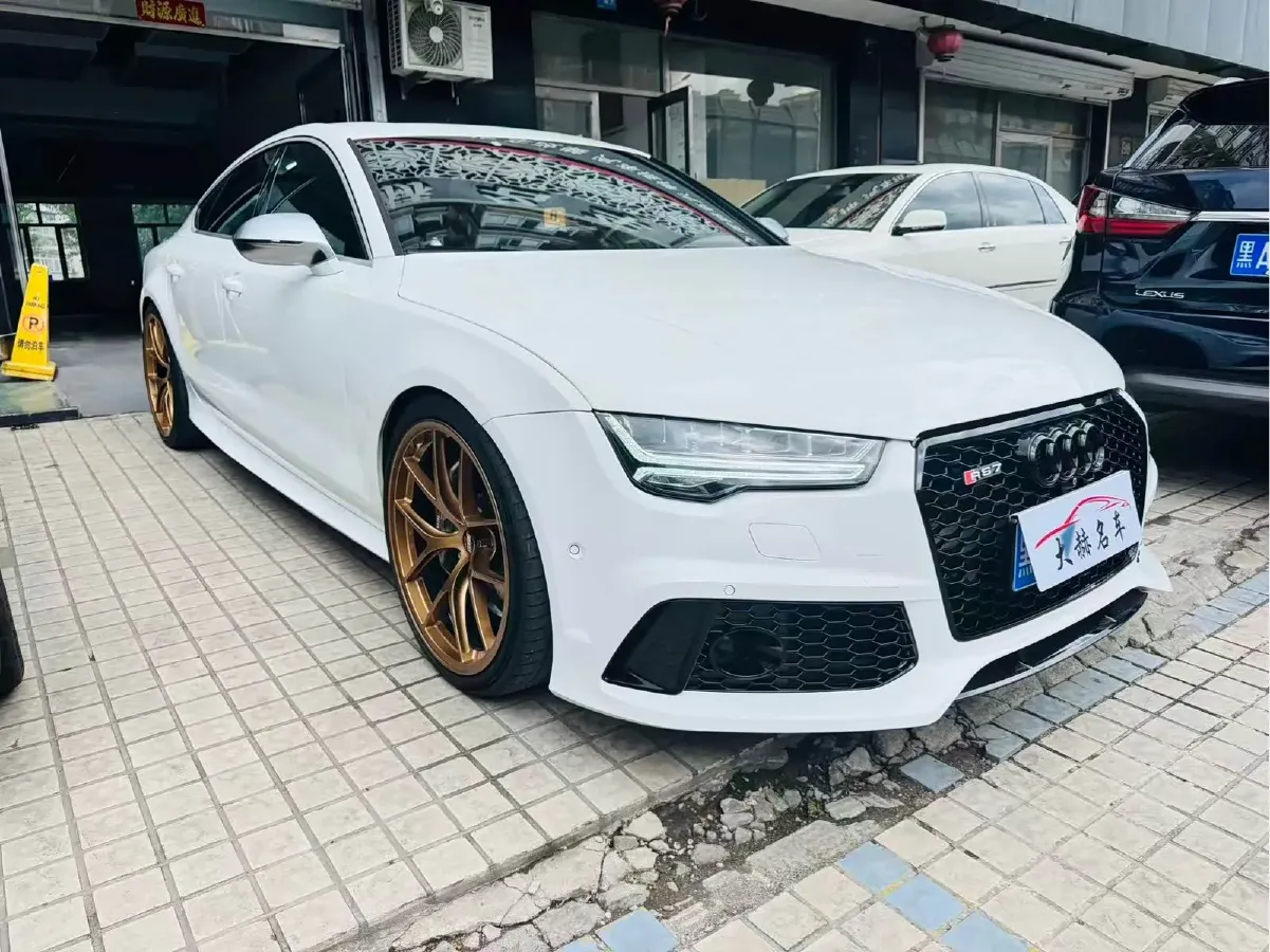 2014 Audi RS 7 4.0T 560HP V8 8AT,autocango,china used car exporter,china ev exporter,chinese used car exporter,chinese used ev exporter