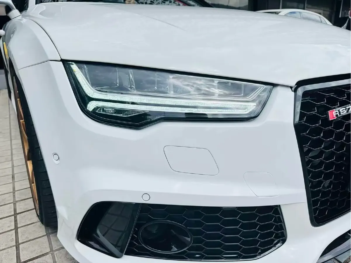 2014 Audi RS 7 4.0T 560HP V8 8AT,autocango,china used car exporter,china ev exporter,chinese used car exporter,chinese used ev exporter