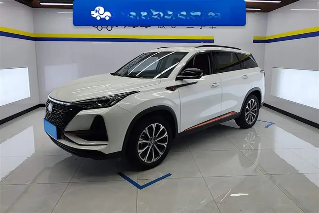 2021 ChangAn CS75 Plus 2.0T 233HP L4 8AT