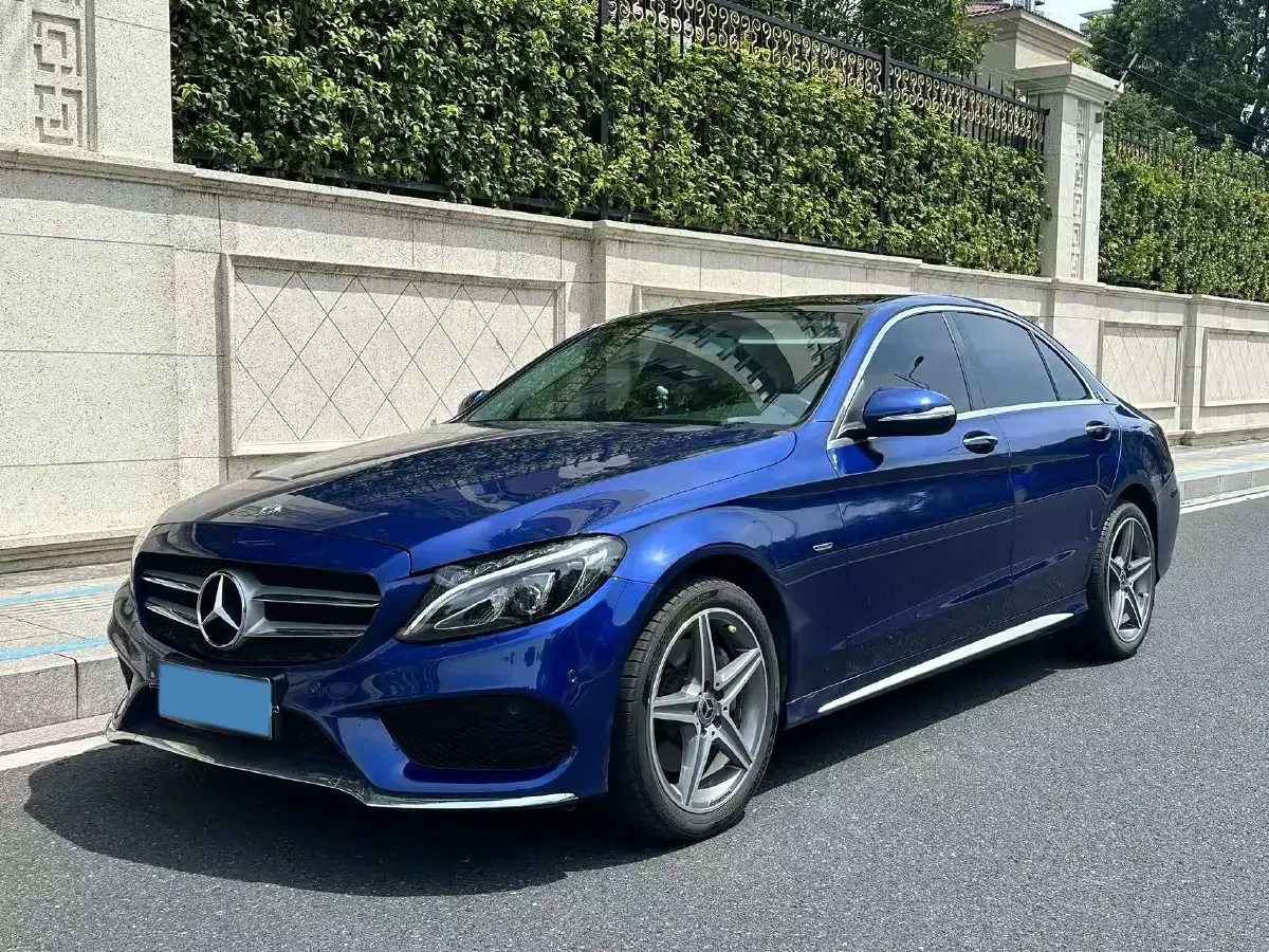 2018 Mercedes-Benz C Class 2.0T 184HP L4 9AT