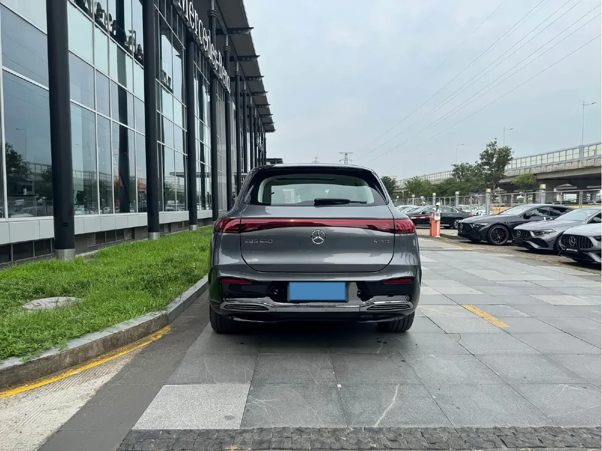 2023 Mercedes-Benz EQS SUV BEV 111.8KWH,autocango,china used car exporter,china ev exporter,chinese used car exporter,chinese used ev exporter