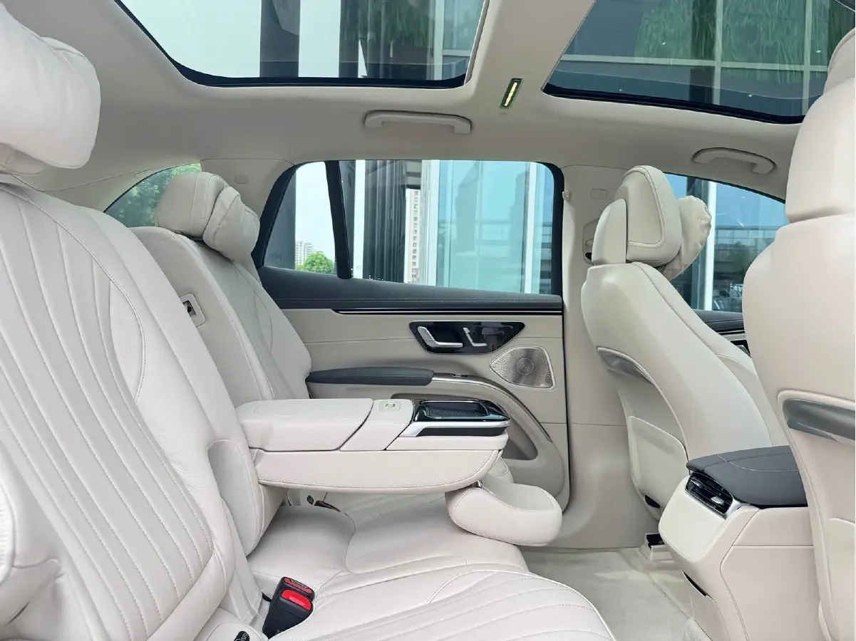 2023 Mercedes-Benz EQS SUV BEV 111.8KWH,autocango,china used car exporter,china ev exporter,chinese used car exporter,chinese used ev exporter