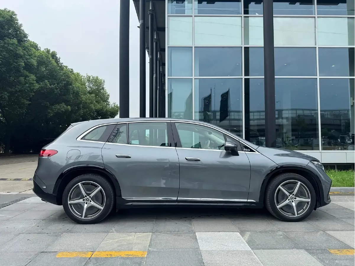 2023 Mercedes-Benz EQS SUV BEV 111.8KWH,autocango,china used car exporter,china ev exporter,chinese used car exporter,chinese used ev exporter