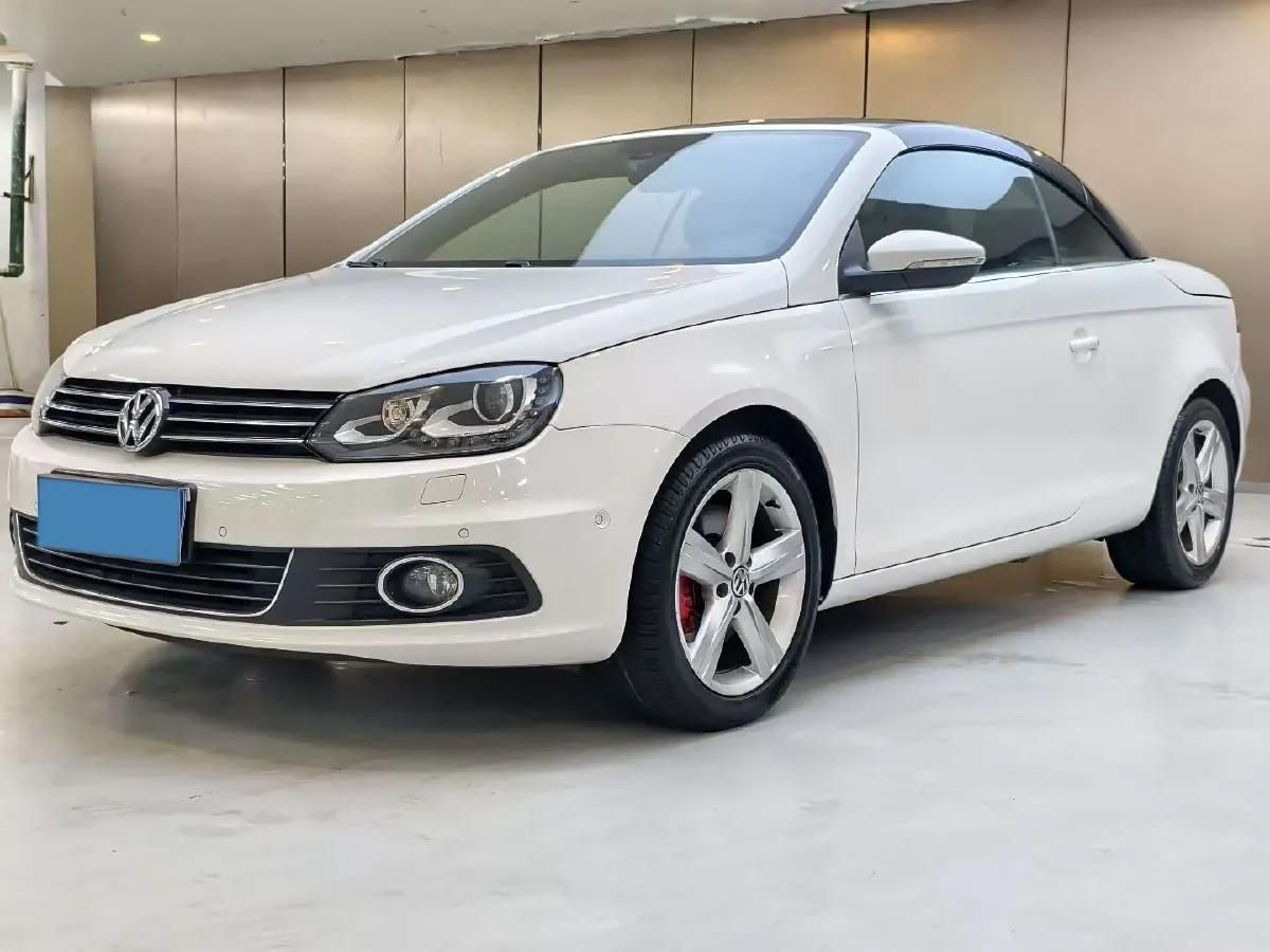 2011 Volkswagen Eos 2.0T 211HP L4 6DCT,autocango,china used car exporter,china ev exporter,chinese used car exporter,chinese used ev exporter
