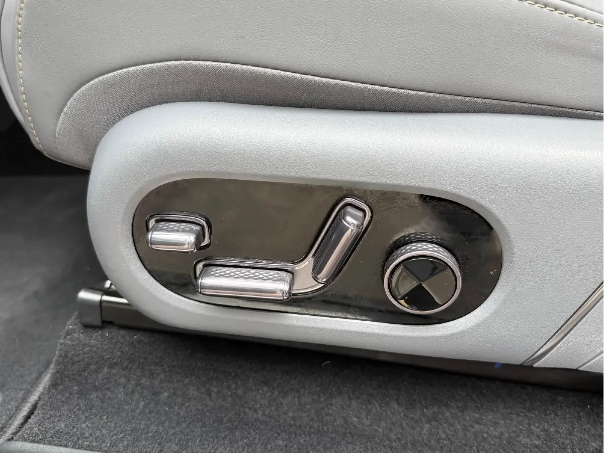 2025 Zeekr 7X BEV 100KWH,autocango,china used car exporter,china ev exporter,chinese used car exporter,chinese used ev exporter