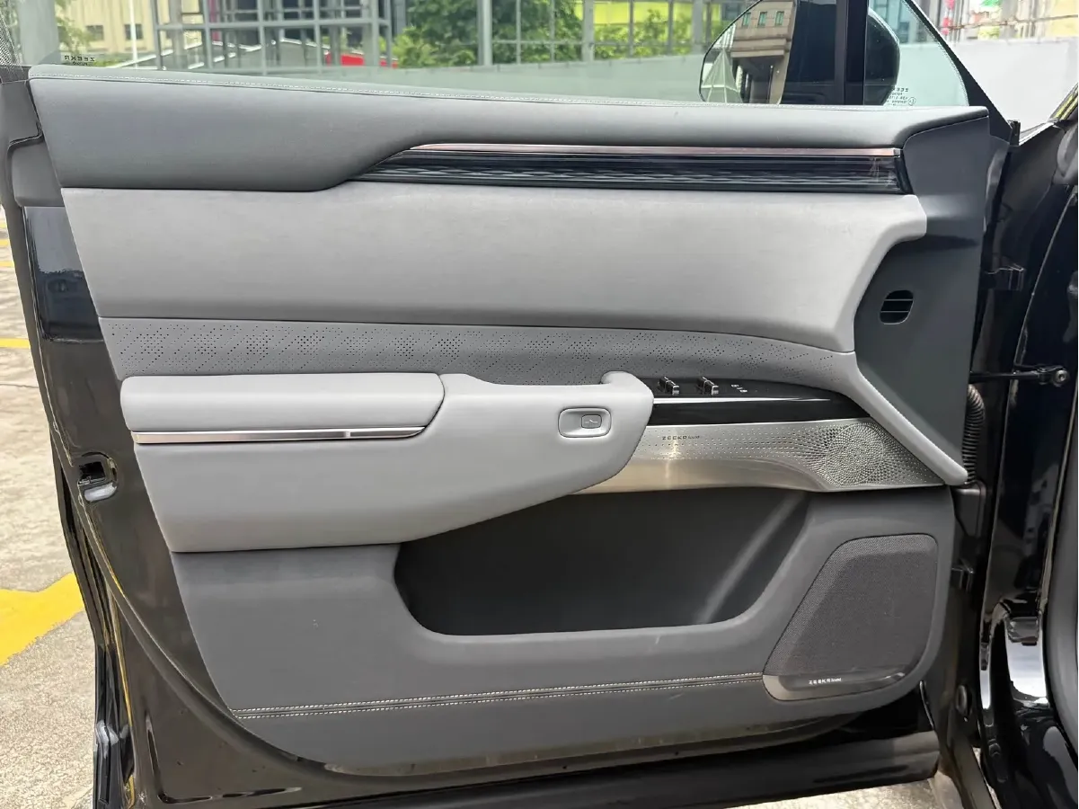 2025 Zeekr 7X BEV 100KWH,autocango,china used car exporter,china ev exporter,chinese used car exporter,chinese used ev exporter