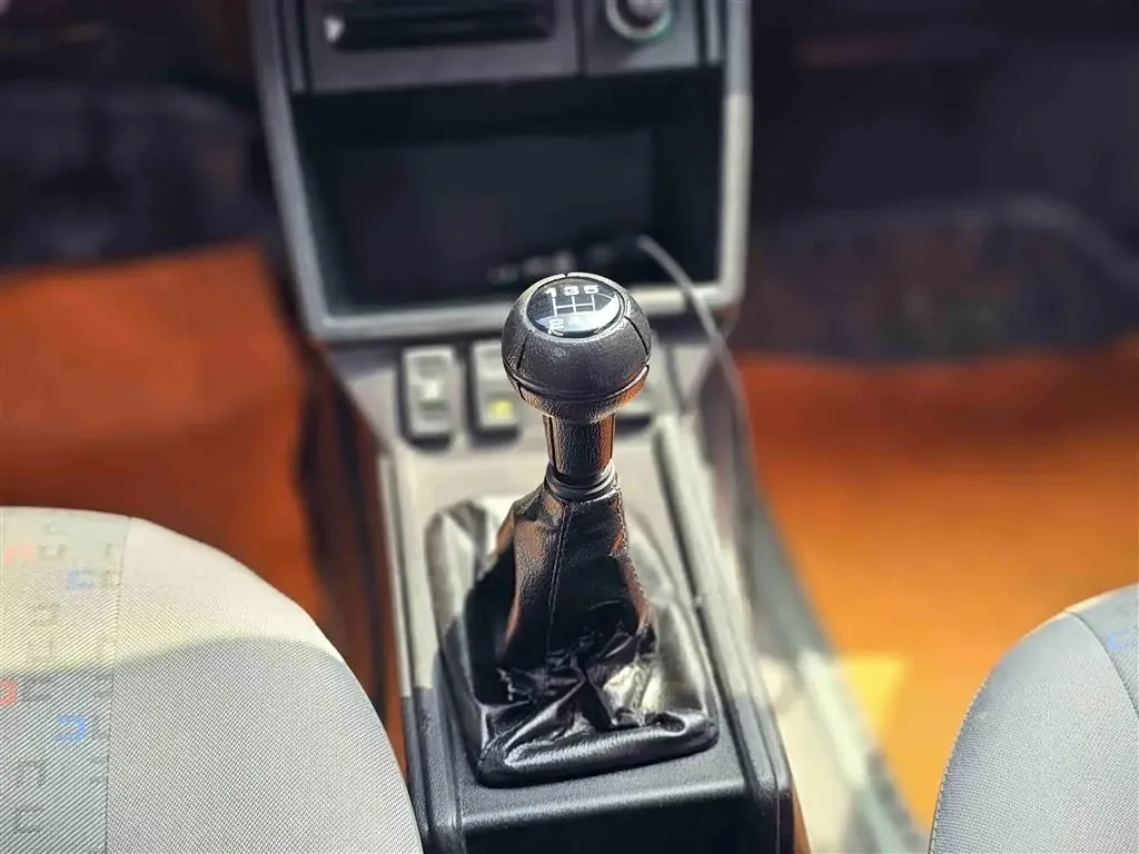 2007 Volkswagen Santana Classic 1.8L 95HP L4 5MT,autocango,china used car exporter,china ev exporter,chinese used car exporter,chinese used ev exporter