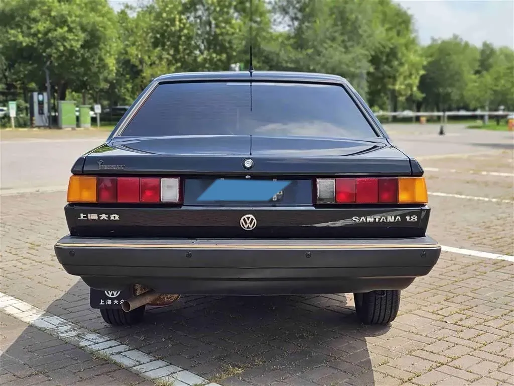 2007 Volkswagen Santana Classic 1.8L 95HP L4 5MT,autocango,china used car exporter,china ev exporter,chinese used car exporter,chinese used ev exporter