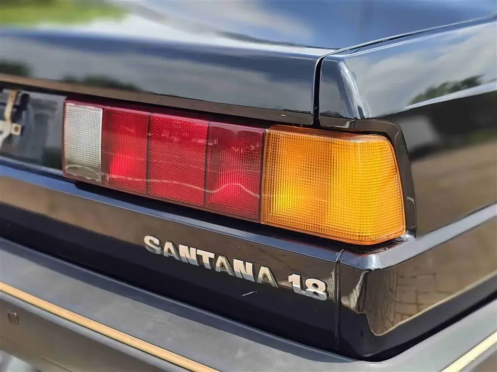 2007 Volkswagen Santana Classic 1.8L 95HP L4 5MT,autocango,china used car exporter,china ev exporter,chinese used car exporter,chinese used ev exporter