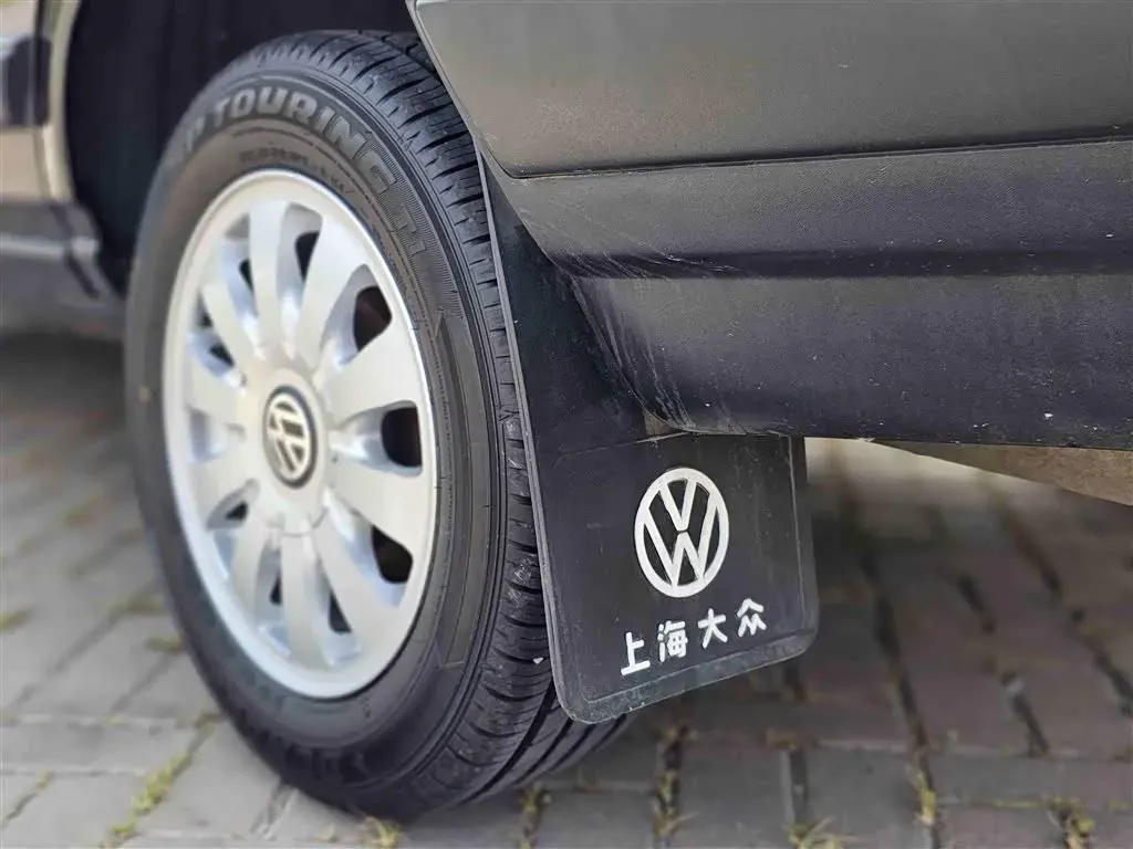 2007 Volkswagen Santana Classic 1.8L 95HP L4 5MT,autocango,china used car exporter,china ev exporter,chinese used car exporter,chinese used ev exporter