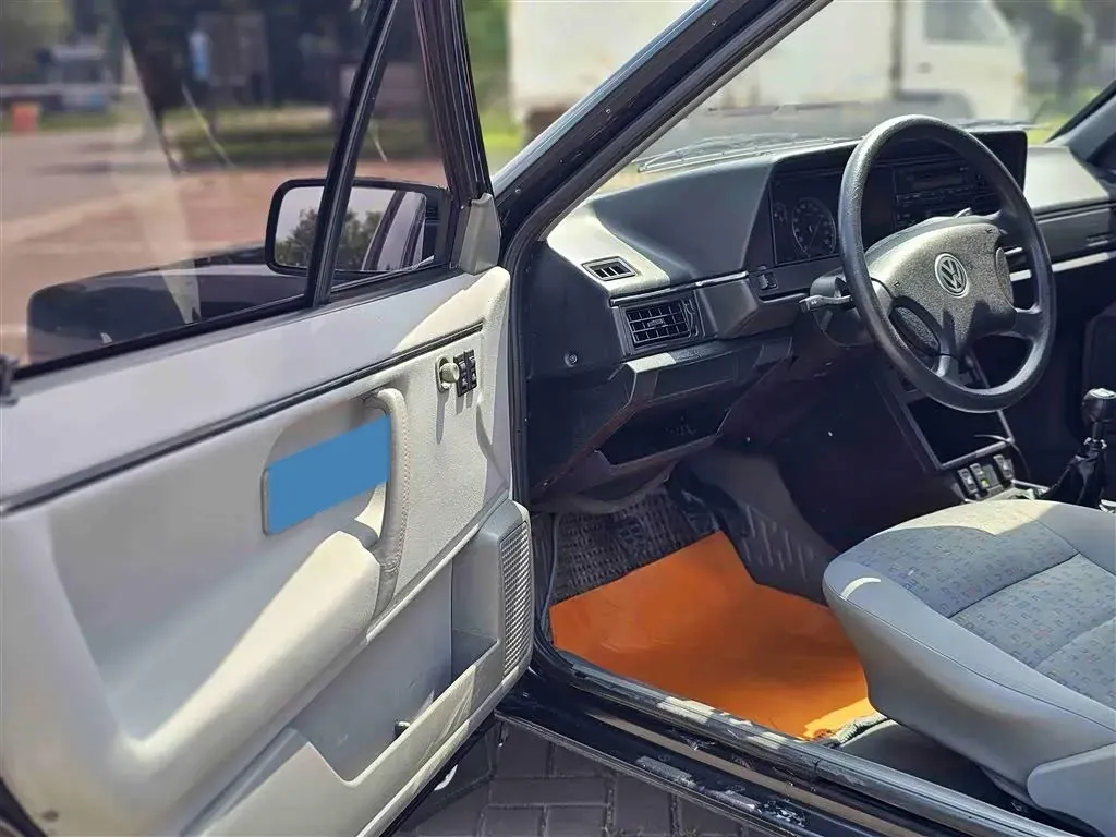 2007 Volkswagen Santana Classic 1.8L 95HP L4 5MT,autocango,china used car exporter,china ev exporter,chinese used car exporter,chinese used ev exporter