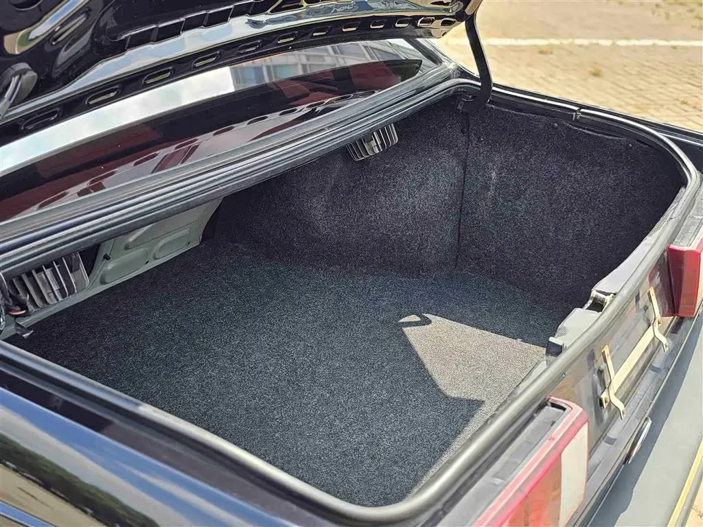 2007 Volkswagen Santana Classic 1.8L 95HP L4 5MT,autocango,china used car exporter,china ev exporter,chinese used car exporter,chinese used ev exporter