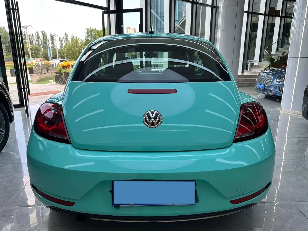2017 Volkswagen Beetle 1.2T 105HP L4 7DCT,autocango,china used car exporter,china ev exporter,chinese used car exporter,chinese used ev exporter