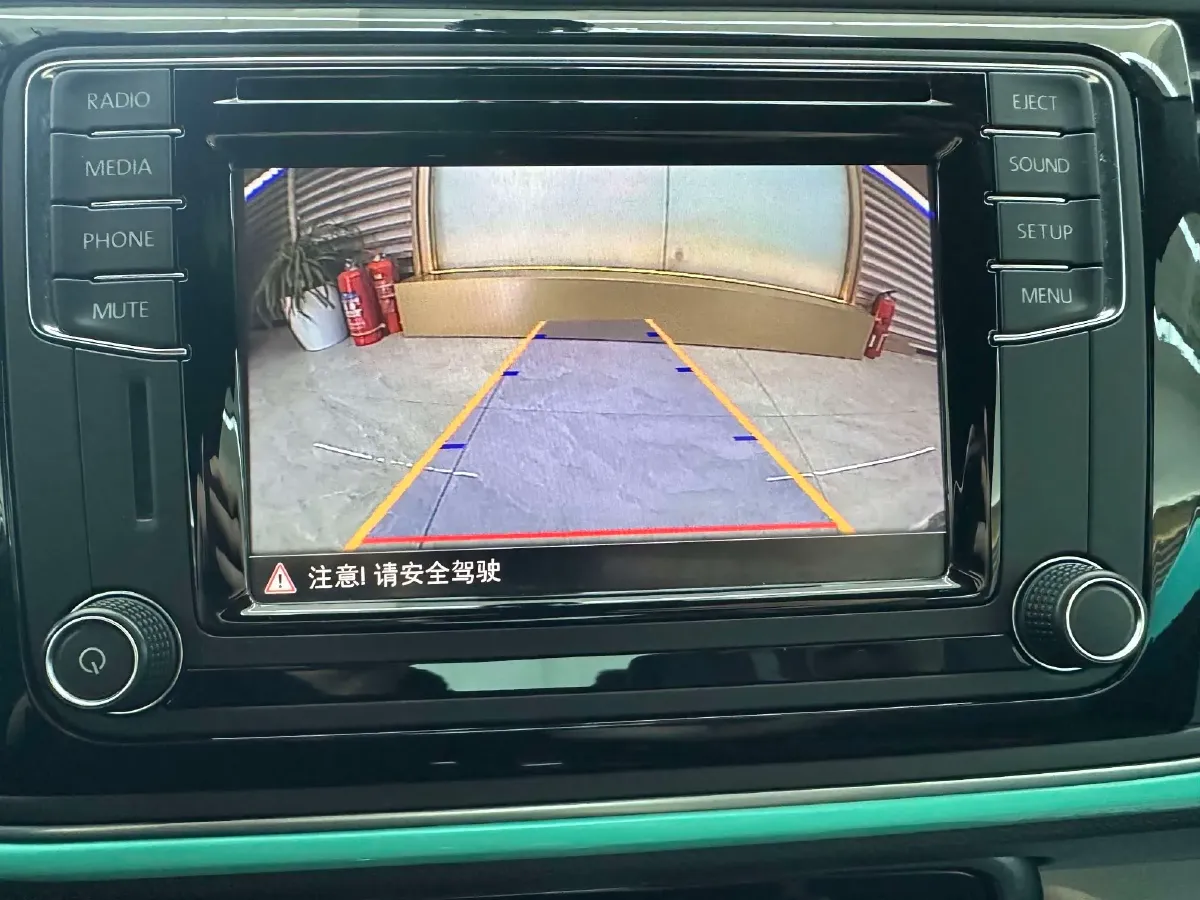 2017 Volkswagen Beetle 1.2T 105HP L4 7DCT,autocango,china used car exporter,china ev exporter,chinese used car exporter,chinese used ev exporter