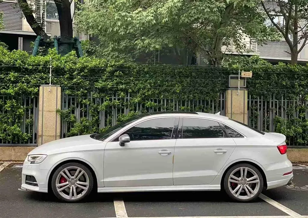 2019 Audi S3 2.0T 290HP L4 7DCT,autocango,china used car exporter,china ev exporter,chinese used car exporter,chinese used ev exporter