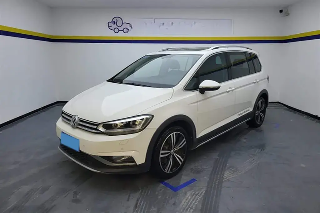 2018 Volkswagen Touran 1.4T 150HP L4 7DCT
