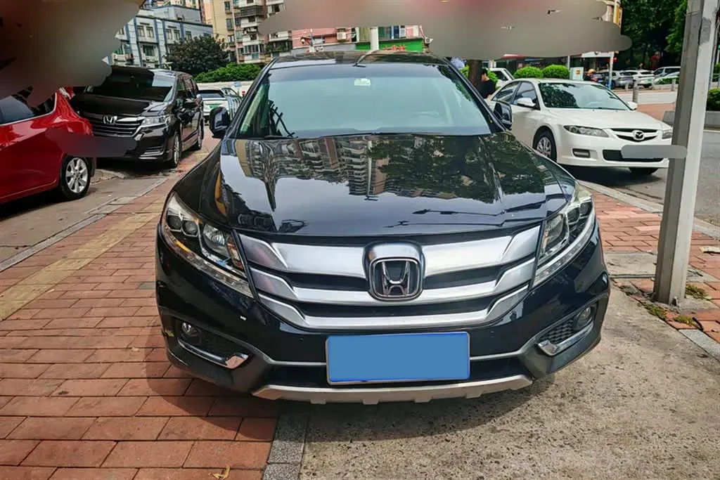 2014 Honda Crosstour 2.4L 197HP L4 5AT,autocango,china used car exporter,china ev exporter,chinese used car exporter,chinese used ev exporter