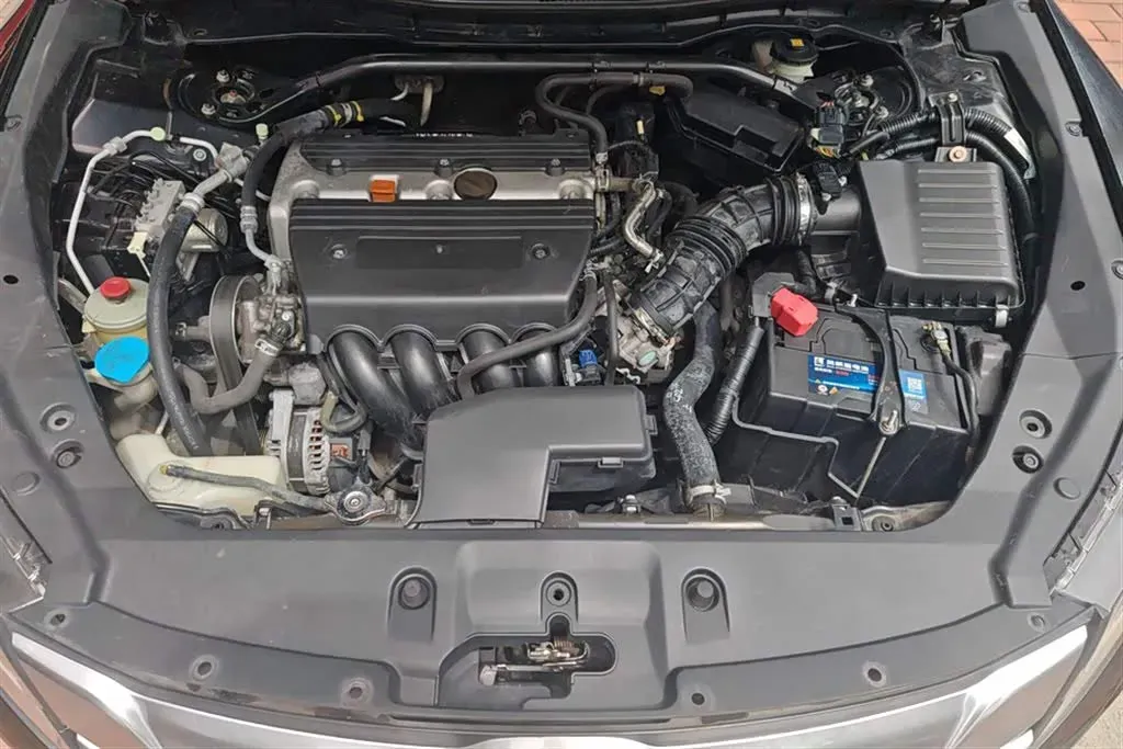 2014 Honda Crosstour 2.4L 197HP L4 5AT,autocango,china used car exporter,china ev exporter,chinese used car exporter,chinese used ev exporter