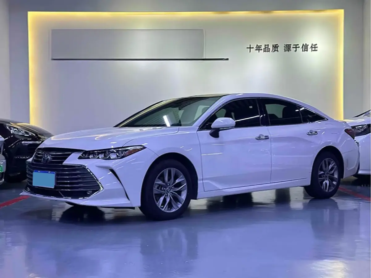 2021 Toyota Avalon 2.5L 209HP L4 8AT
