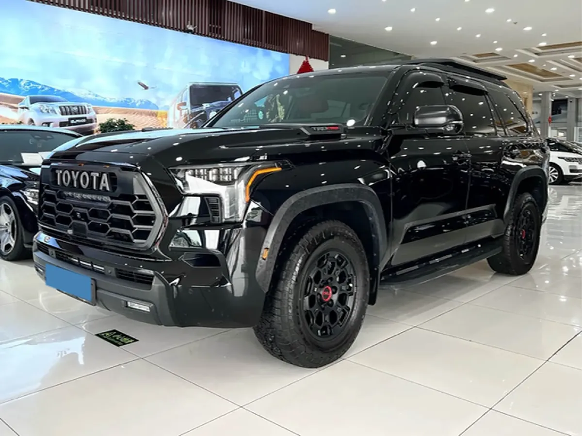 2024 HongQi H6 2.0T 224HP L4 8AT,autocango,china used car exporter,china ev exporter,chinese used car exporter,chinese used ev exporter