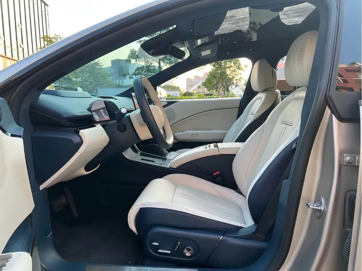 2024 Zeekr 007 BEV 75KWH,autocango,china used car exporter,china ev exporter,chinese used car exporter,chinese used ev exporter