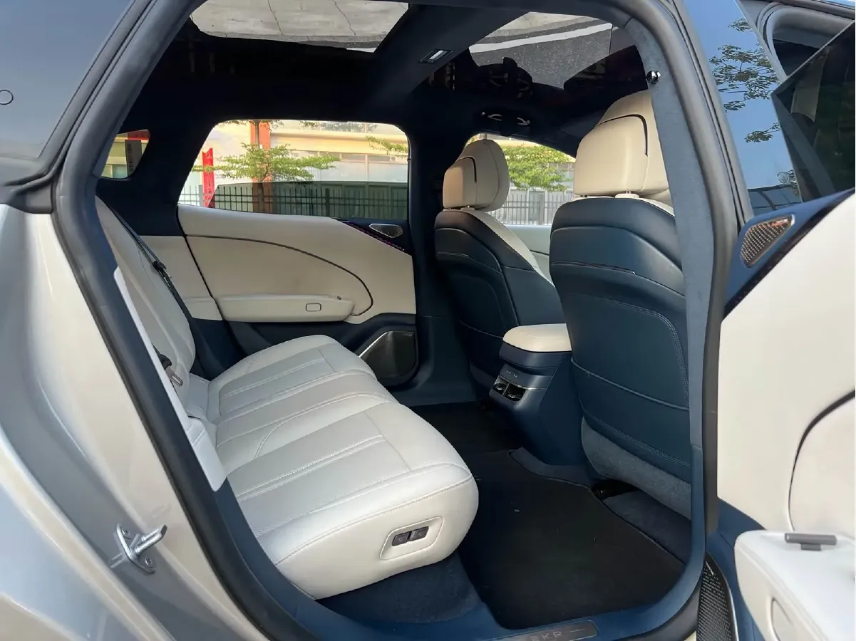 2024 Zeekr 007 BEV 75KWH,autocango,china used car exporter,china ev exporter,chinese used car exporter,chinese used ev exporter