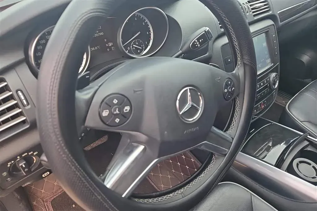 2017 Mercedes-Benz R Class 3.0T 272HP V6 7AT,autocango,china used car exporter,china ev exporter,chinese used car exporter,chinese used ev exporter