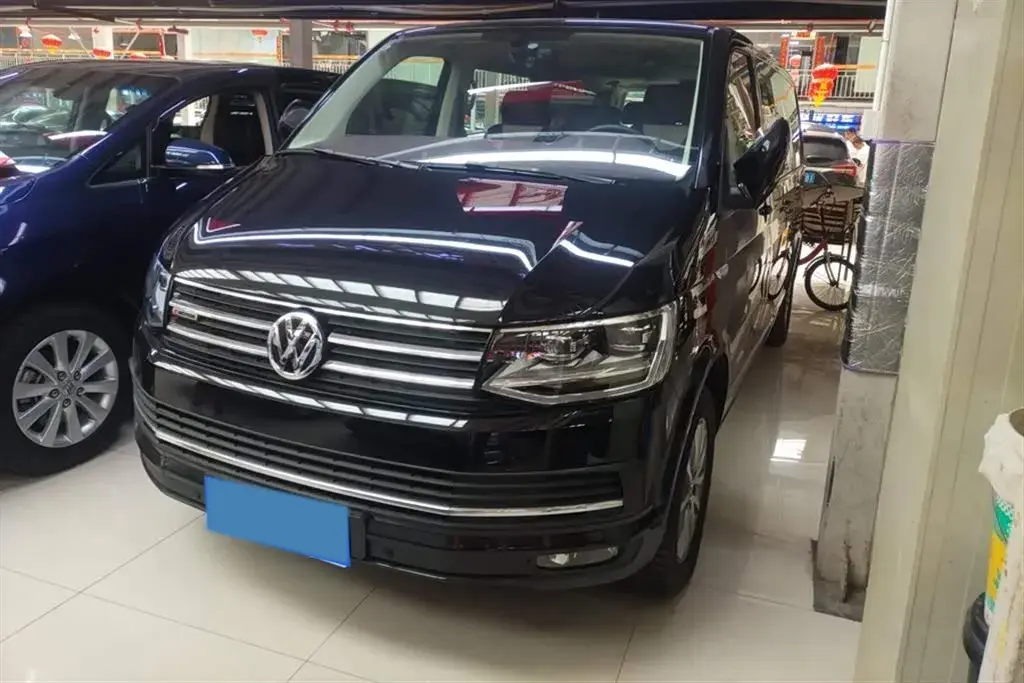 2018 Volkswagen Caravelle 2.0T 204HP L4 7DCT