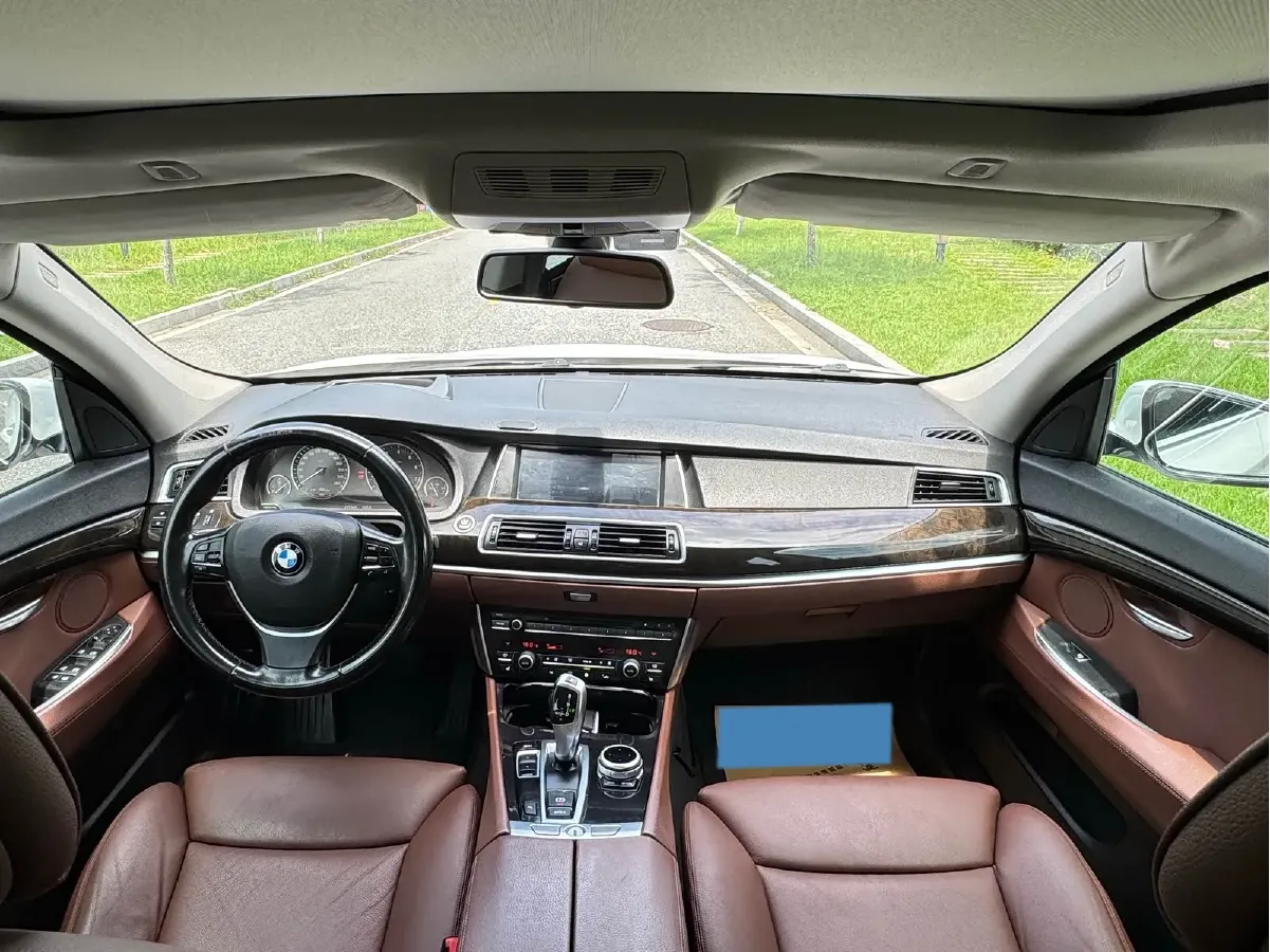 2010 BMW 5 Series GT 3.0T 306HP L6 8AT,autocango,china used car exporter,china ev exporter,chinese used car exporter,chinese used ev exporter