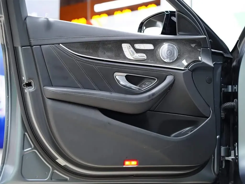 2021 Mercedes-Benz E AMG 4.0T 612HP V8 9AT,autocango,china used car exporter,china ev exporter,chinese used car exporter,chinese used ev exporter