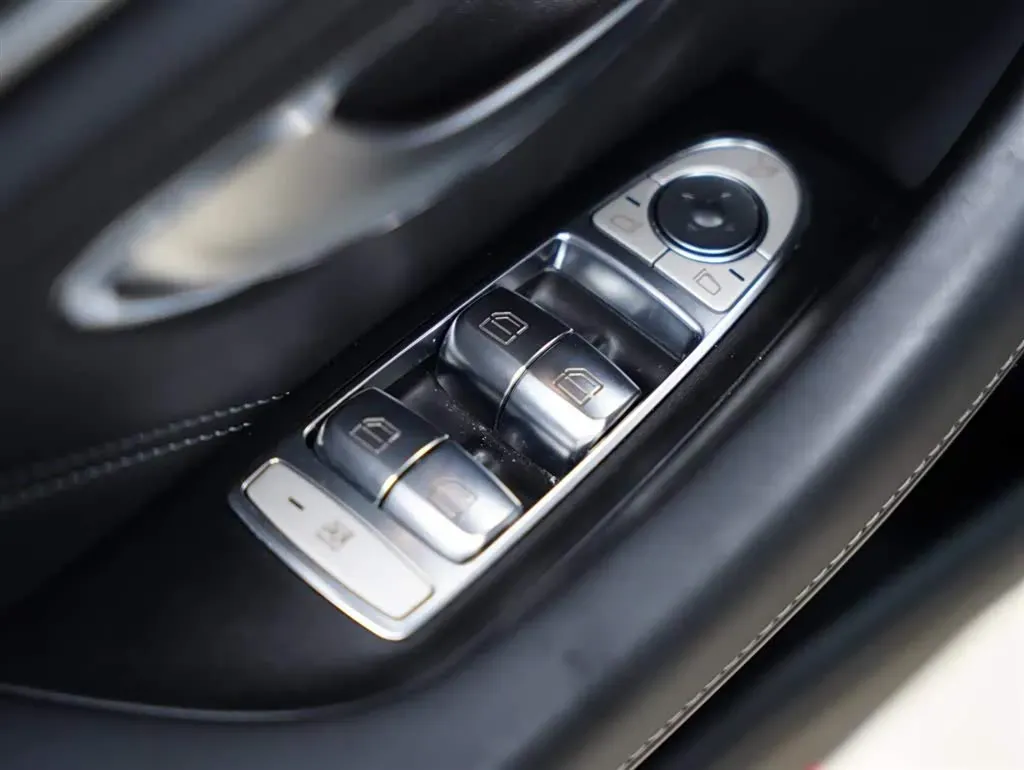 2021 Mercedes-Benz E AMG 4.0T 612HP V8 9AT,autocango,china used car exporter,china ev exporter,chinese used car exporter,chinese used ev exporter