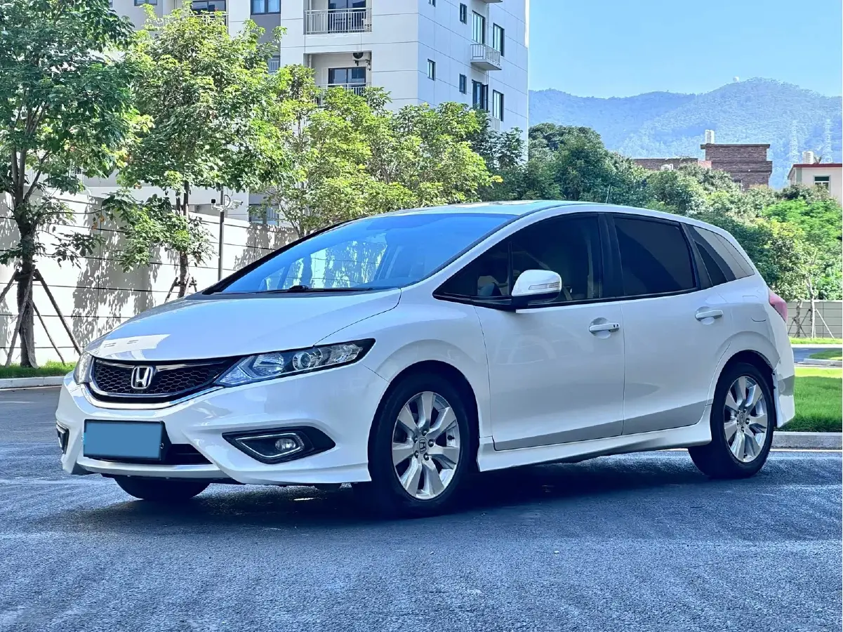 2014 Honda Jade 1.8L 141HP L4 5AT
