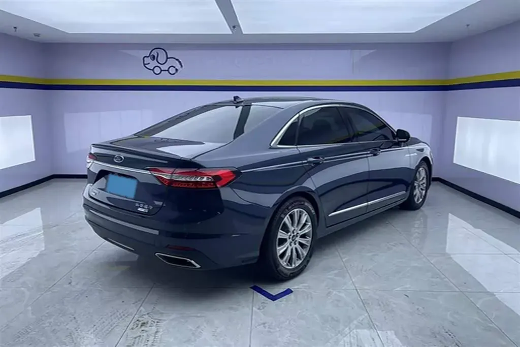 2019 Ford Taurus 2.0T 245HP L4 8AT,autocango,china used car exporter,china ev exporter,chinese used car exporter,chinese used ev exporter