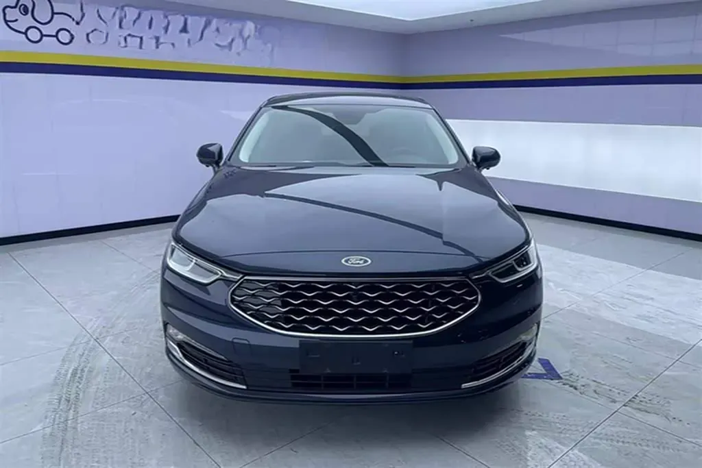 2019 Ford Taurus 2.0T 245HP L4 8AT,autocango,china used car exporter,china ev exporter,chinese used car exporter,chinese used ev exporter