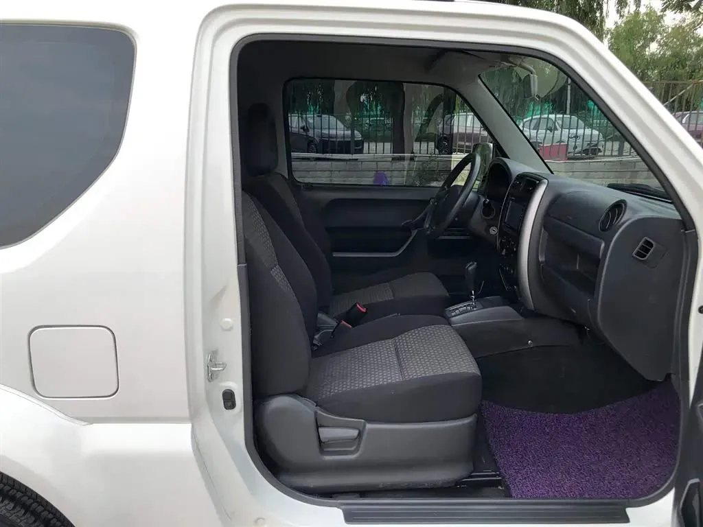 2011 Suzuki Jimny 1.3L 85HP L4 4AT,autocango,china used car exporter,china ev exporter,chinese used car exporter,chinese used ev exporter
