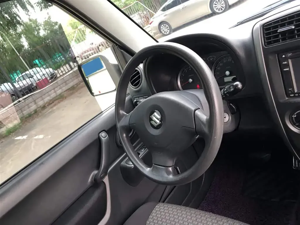 2011 Suzuki Jimny 1.3L 85HP L4 4AT,autocango,china used car exporter,china ev exporter,chinese used car exporter,chinese used ev exporter