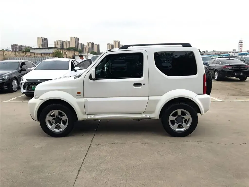 2011 Suzuki Jimny 1.3L 85HP L4 4AT,autocango,china used car exporter,china ev exporter,chinese used car exporter,chinese used ev exporter