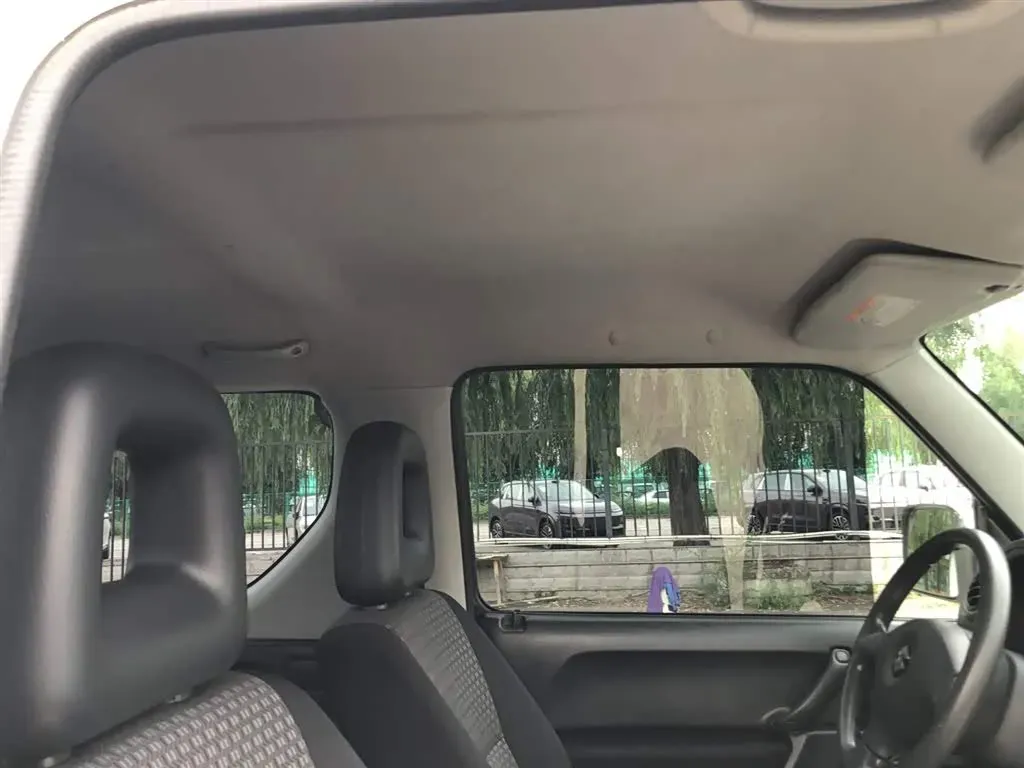 2011 Suzuki Jimny 1.3L 85HP L4 4AT,autocango,china used car exporter,china ev exporter,chinese used car exporter,chinese used ev exporter