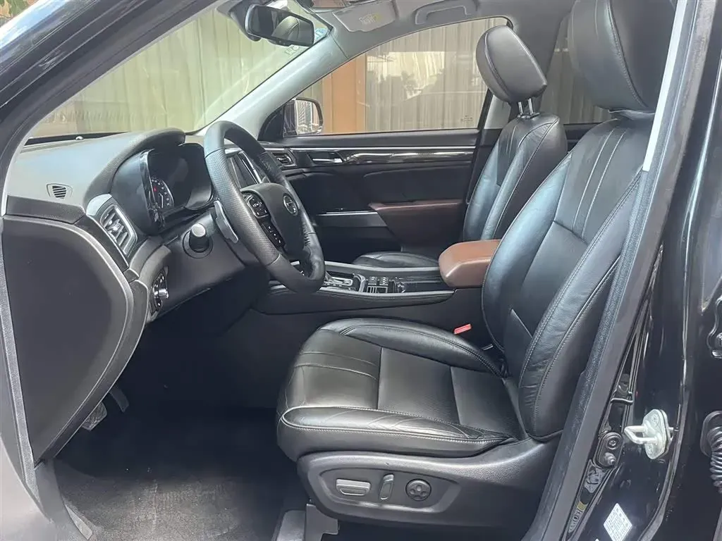 2017 GAC Trumpchi GS7 2.0T 201HP L4 6AT,autocango,china used car exporter,china ev exporter,chinese used car exporter,chinese used ev exporter