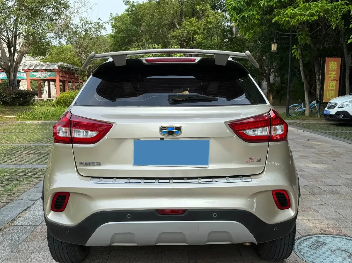 2017 Geely Vision X3 1.5L 102HP L4 4AT,autocango,china used car exporter,china ev exporter,chinese used car exporter,chinese used ev exporter