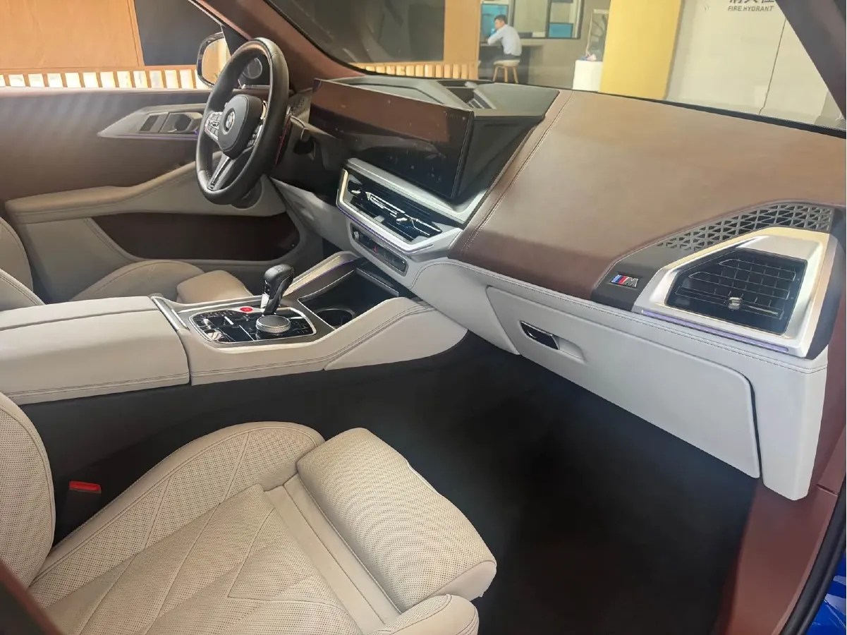 2023 BMW XM 4.4T 490HP V8 8AT PHEV 25.7KWH,autocango,china used car exporter,china ev exporter,chinese used car exporter,chinese used ev exporter