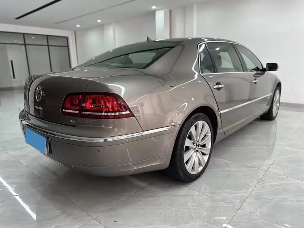 2015 Volkswagen Pheaton 3.0L 250HP V6 6AT,autocango,china used car exporter,china ev exporter,chinese used car exporter,chinese used ev exporter